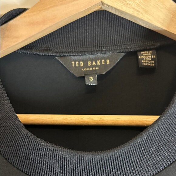 Ted Baker Women's Black Krina Highland Embroidered Sleeve Pullover Size 3 (8 US) - Picture 3 of 10